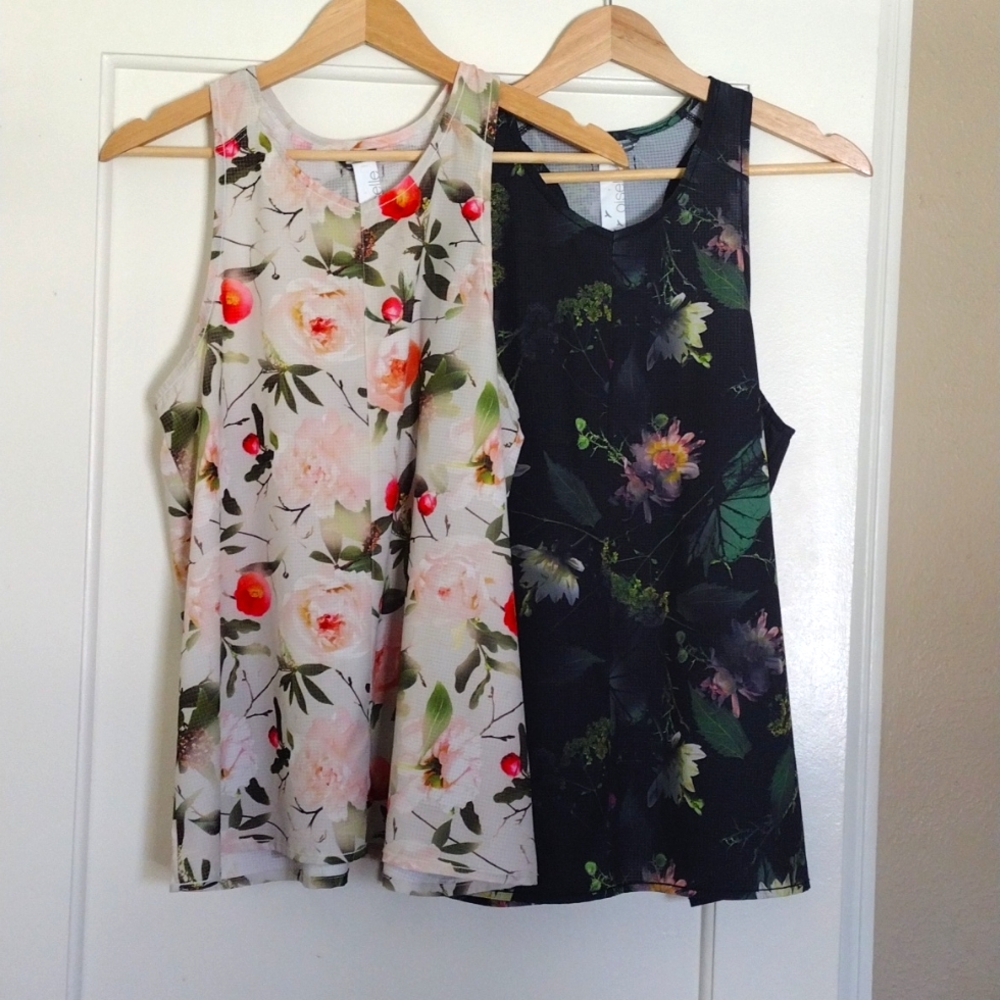 Bundle of Oiselle tanks